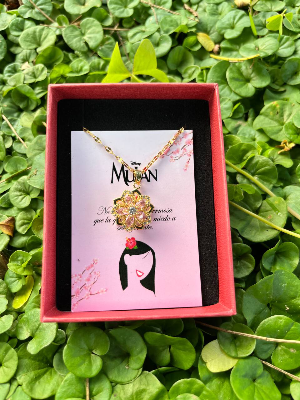 ✨ Collar Flor de Mulán – Belleza, Valentía y Poder Interior 🌸 - Mercacity Colombia